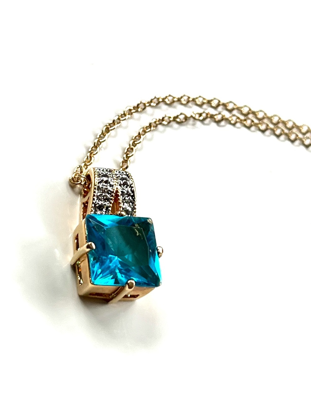 Sparkling Costume Blue Topaz Necklace